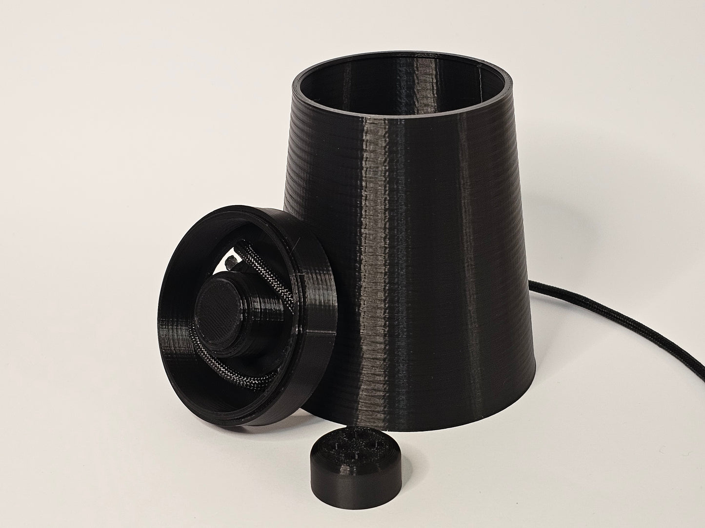 Suspended Scent Cup Training Game